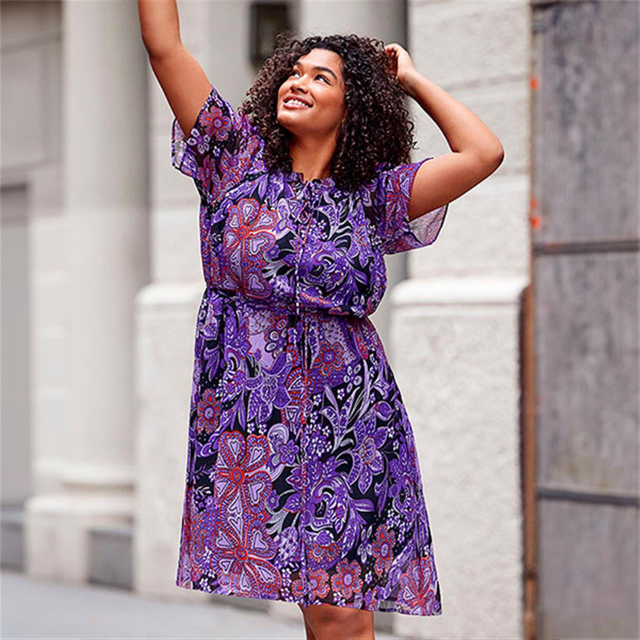 Plus Size Festkjoler: Fra Elegant til Edgy – Find Din Stil