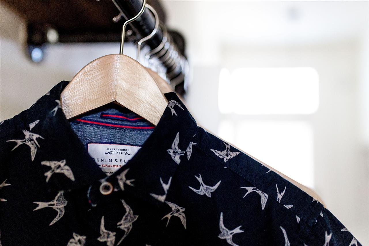 Tilføj et strejf af elegance til din garderobe med Resume